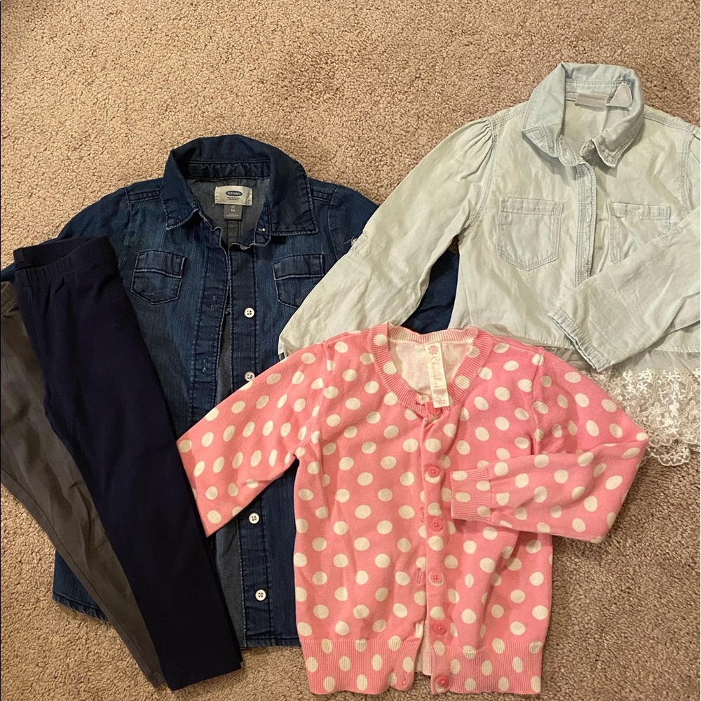 3T Bundle- 2 shirts, 2 leggings & cardigan